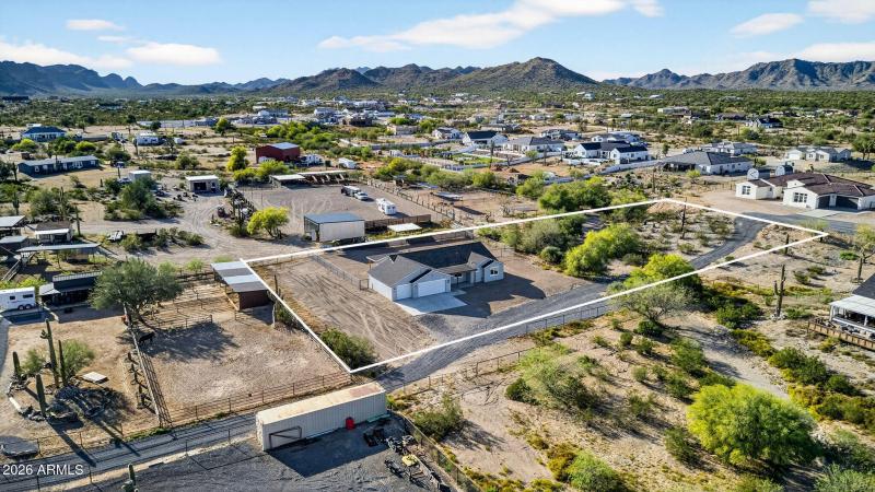 76-web-or-mls-LOT LINES-009W Moon Dust T