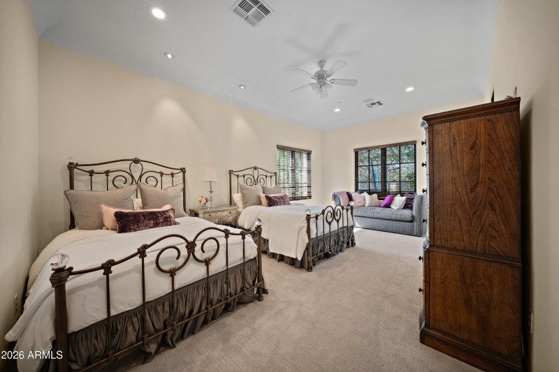 Another Guest bedroom view