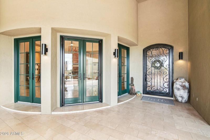 16-web-or-mls-E Canyon Ridge N Dr-S1603-