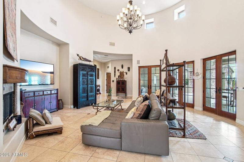 19-web-or-mls-E Canyon Ridge N Dr-S1603-