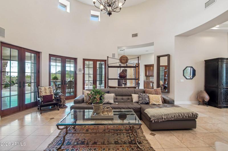 21-web-or-mls-E Canyon Ridge N Dr-S1603-