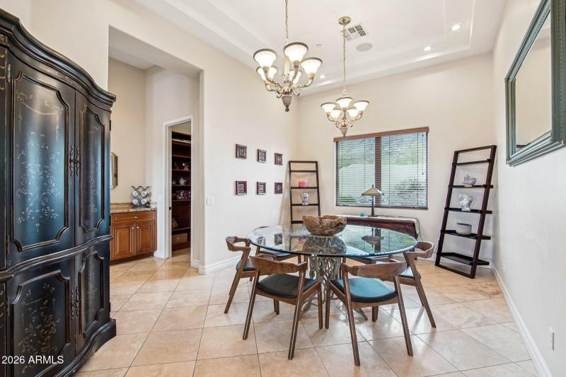 22-web-or-mls-E Canyon Ridge N Dr-S1603-