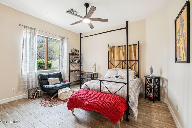 35-web-or-mls-E Canyon Ridge N Dr-S1603-