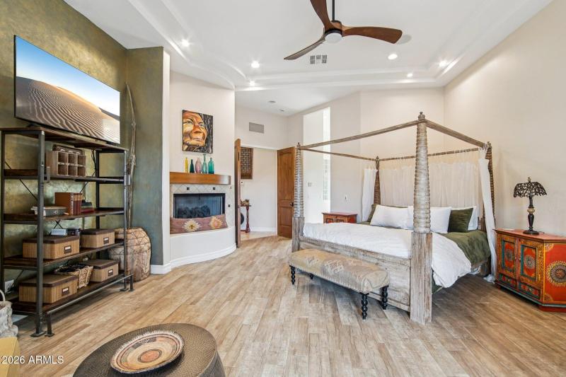 42-web-or-mls-E Canyon Ridge N Dr-S1603-