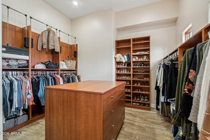 47-web-or-mls-E Canyon Ridge N Dr-S1603-