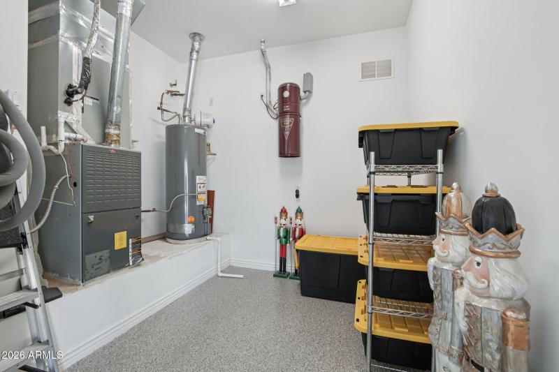 11-web-or-mls-E Canyon Ridge N Dr-S1903-