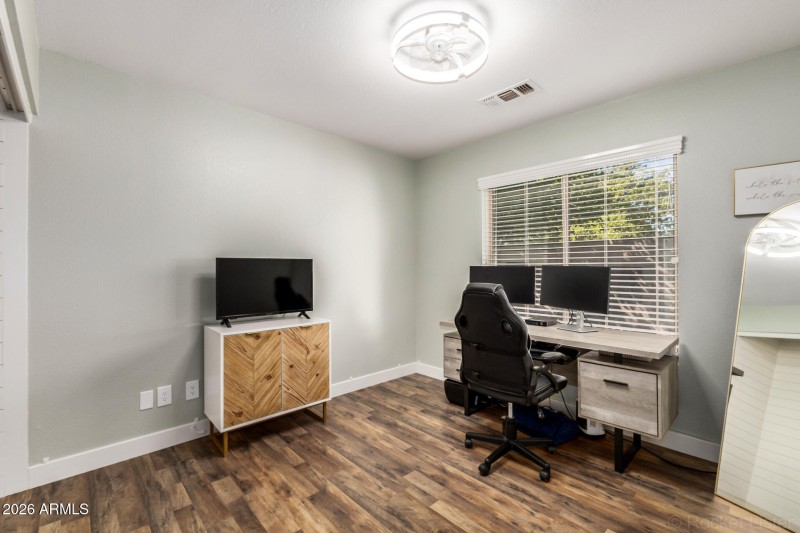 Bedroom/Office - Downstairs