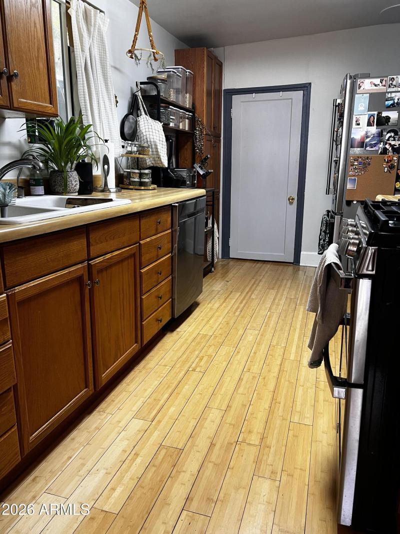 420 Tombstone Canyon