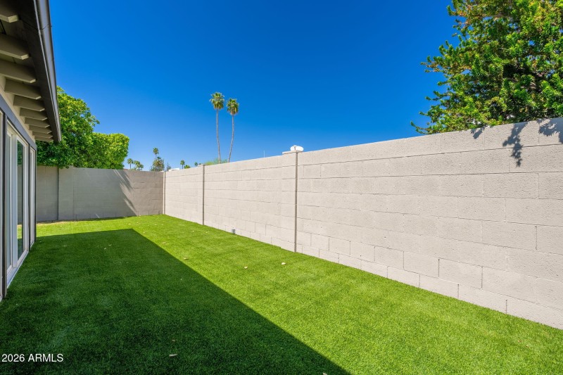 7826 E Mariposa Dr - 36