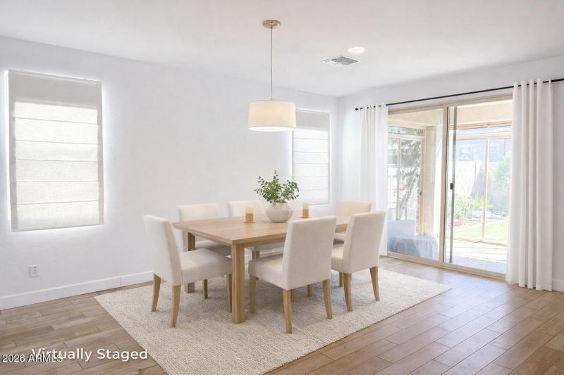 1DFBB0B2-DE4E-48EC-A4FA-13A33E535D7F