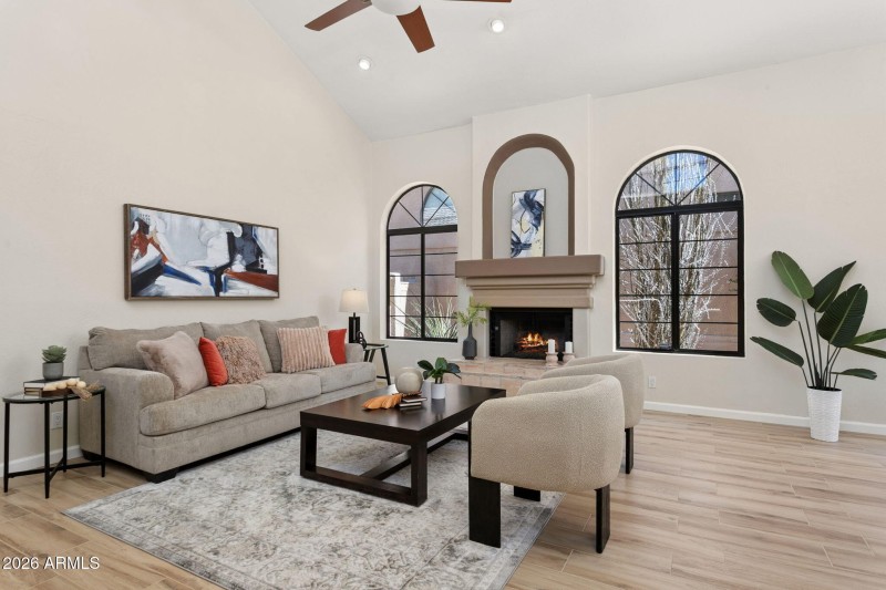 6-web-or-mls-8059-e-cortez-dr