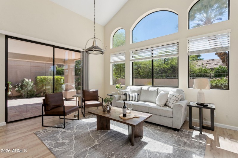 17-web-or-mls-8059-e-cortez-dr