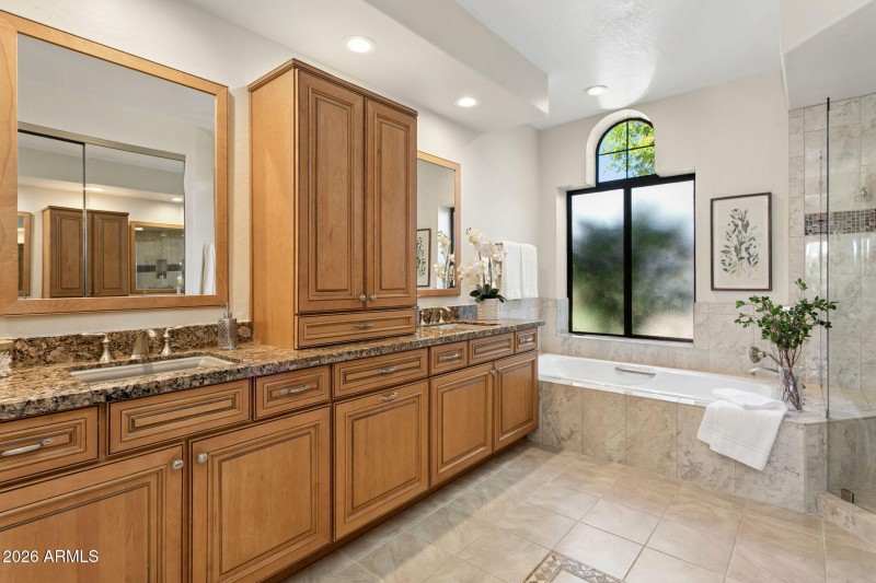 23-web-or-mls-8059-e-cortez-dr