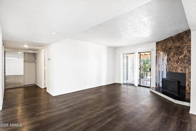 5-12247NFHVA-ocupix-