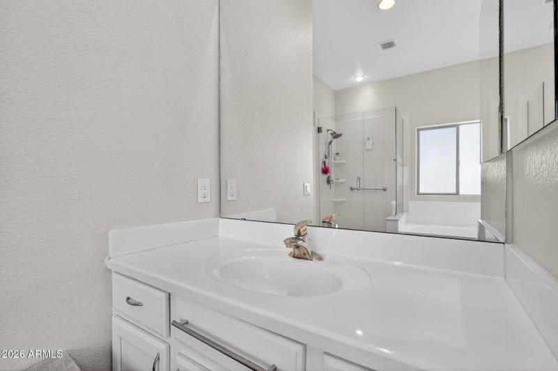 24-web-or-mls-028S Four Peaks Pl-