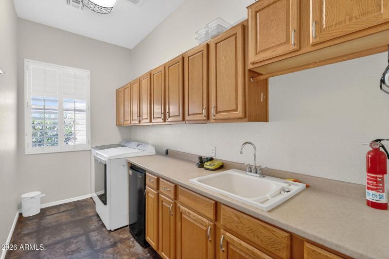 33-web-or-mls-034S Four Peaks Pl-