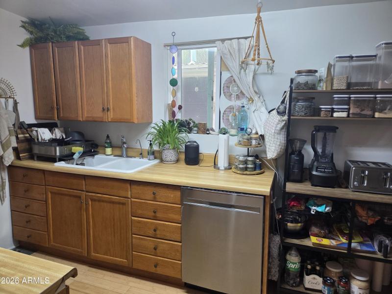 420 Tombstone Canyon