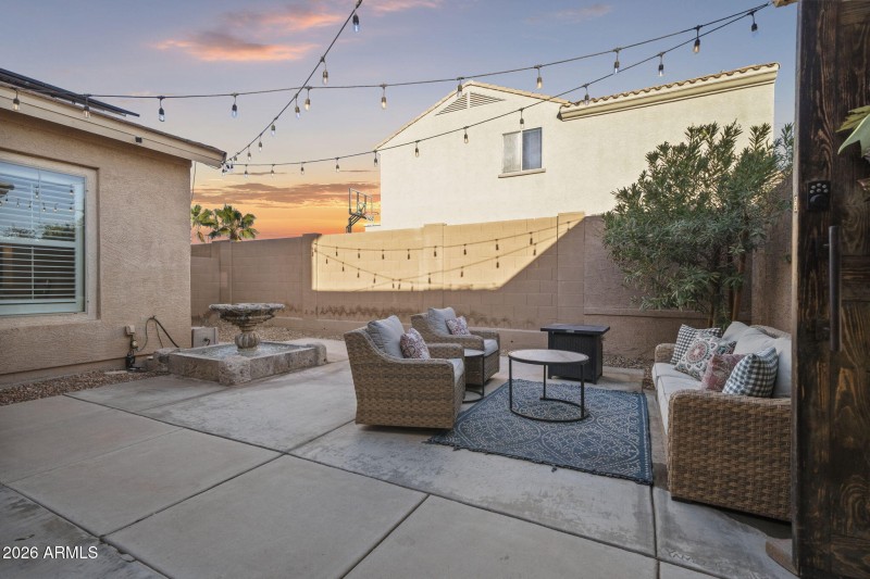 11-web-or-mls-CAP08844