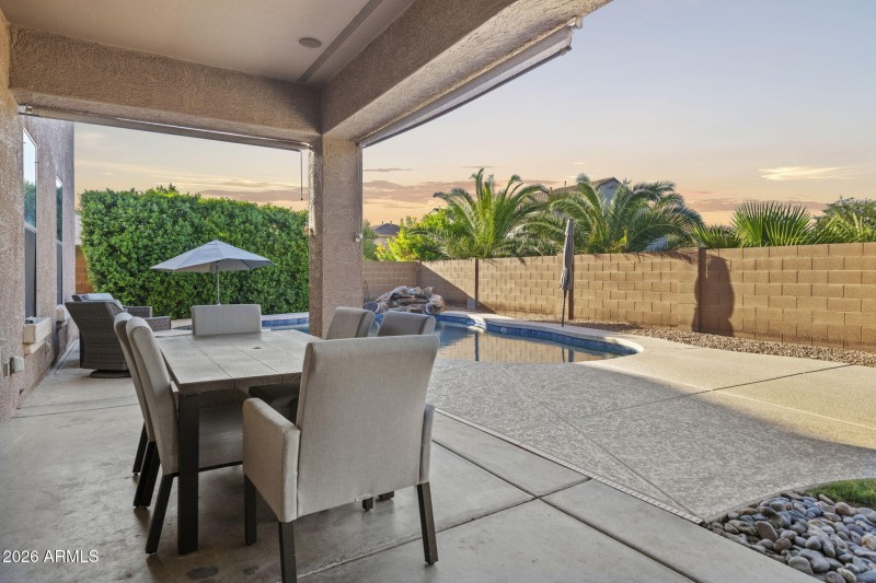 56-web-or-mls-CAP08820