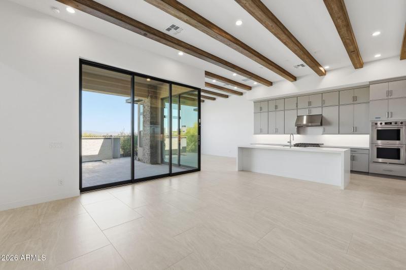 Great Room W Beam Accents