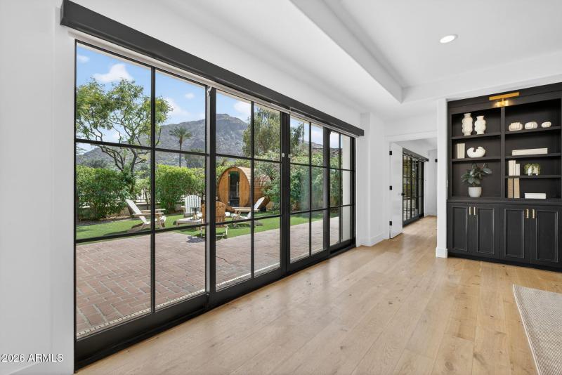 Family Room & Camelback View