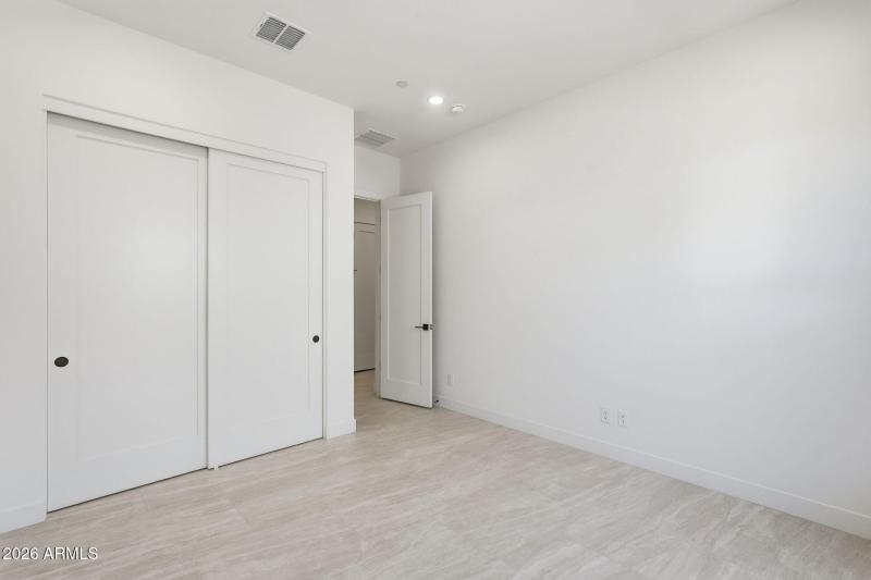 Guest Bedroom Closet