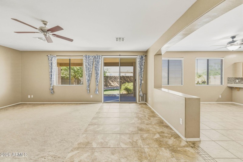 28-web-or-mls-1542 E Chaparral Pl-216