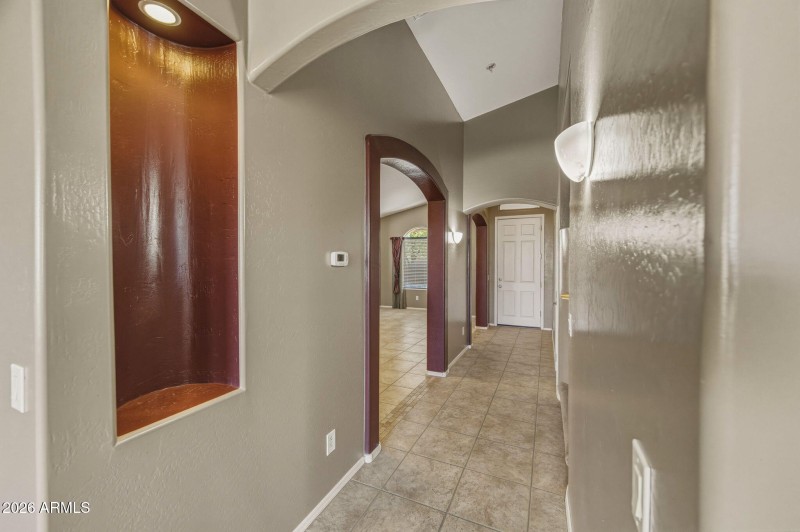 35-web-or-mls-1542 E Chaparral Pl-223