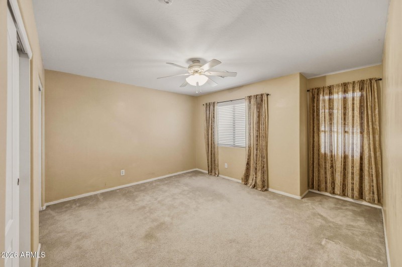 51-web-or-mls-1542 E Chaparral Pl-239