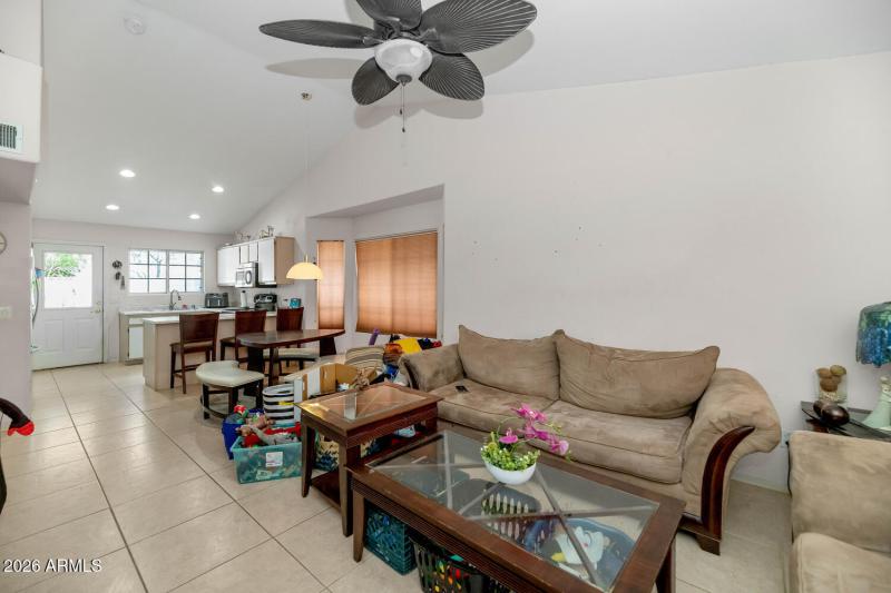 860 N McQueen Rd-large-004-018-860 N McQ