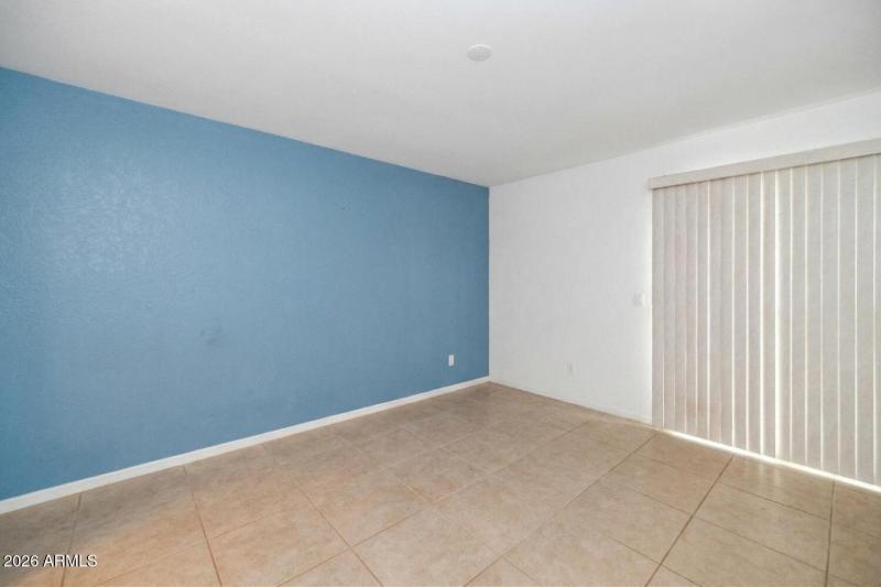 860 N McQueen Rd-large-011-028-860 N McQ