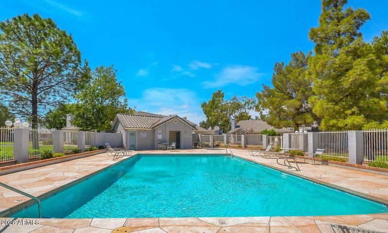 860 N McQueen Rd-large-024-001-860 N McQ