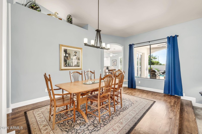 4647 E Garnet Cir-10