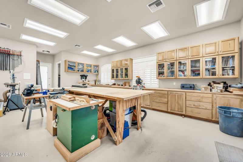 Plenty of Counter Space, Islands