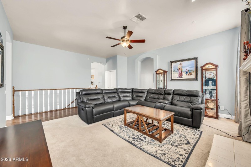 Family Room- Perfect for Gatherings!