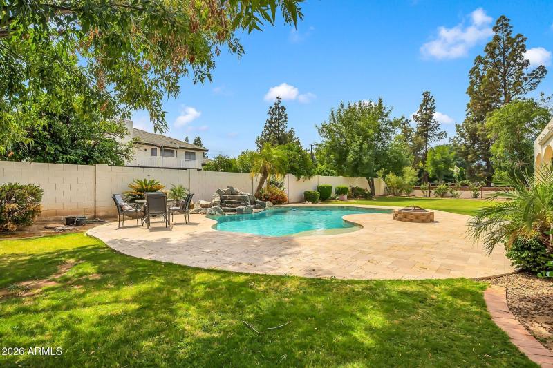 4647 E Garnet Cir-84