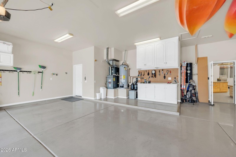 OVERSIZED 3 Car Garage