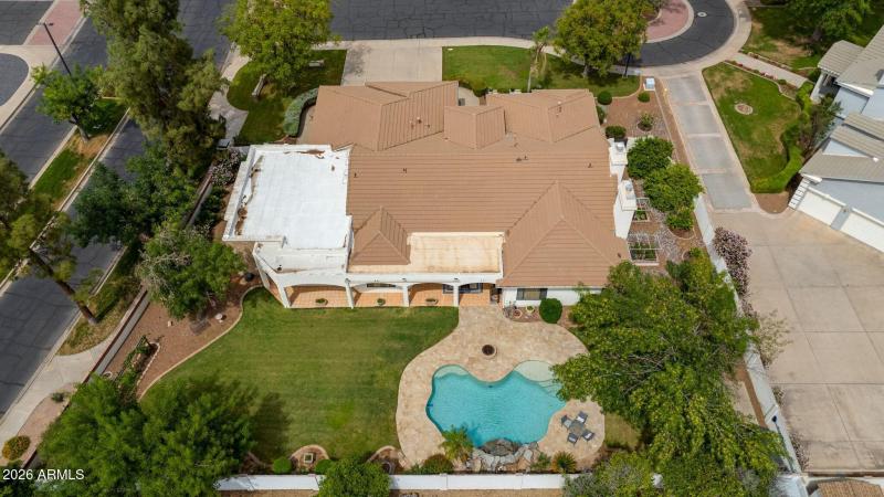 Desirable Sunny Mesa!