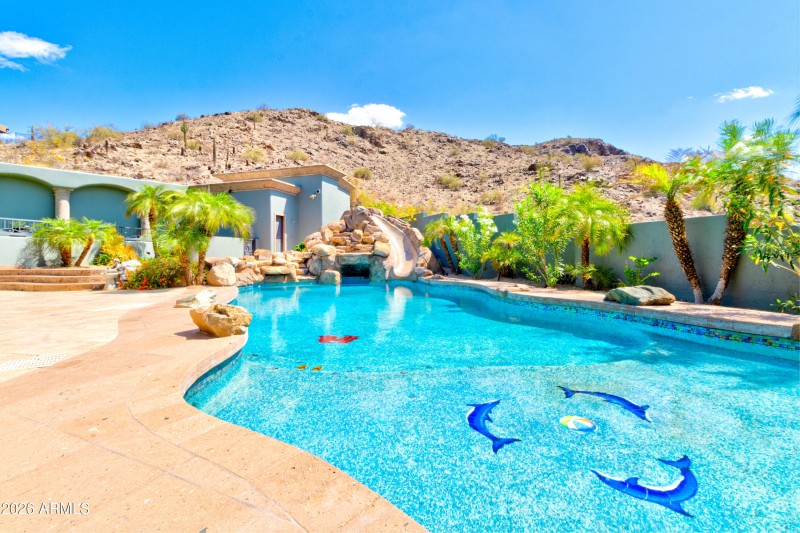 Pool with Glass Finish