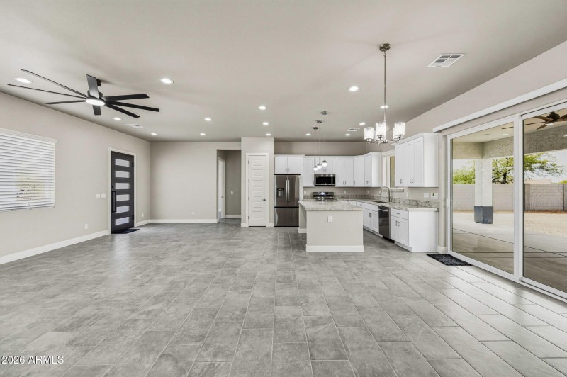 38-web-or-mls-15030 S Indian Bend Ln-202