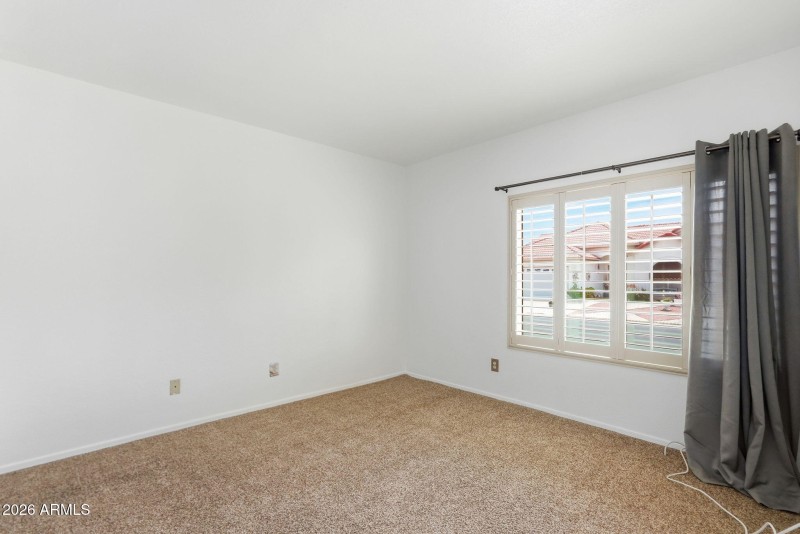 2nd bed from doorway