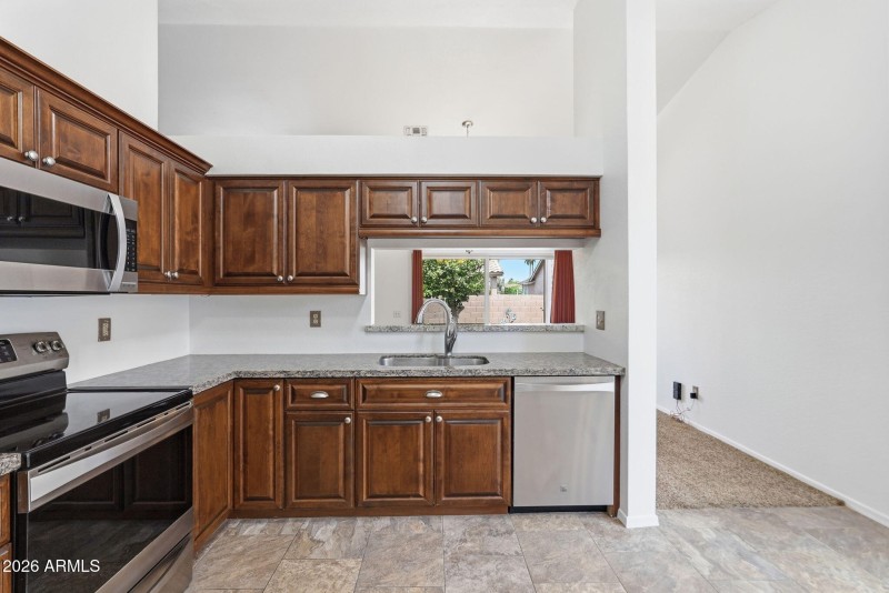 Kitchen to dining & patio