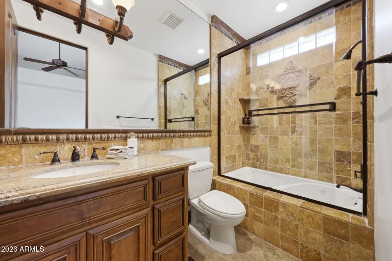 Guest Ensuite Bathroom 1