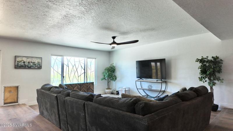 WhatsApp Image 2025-04-28 at 9.09.51 AM