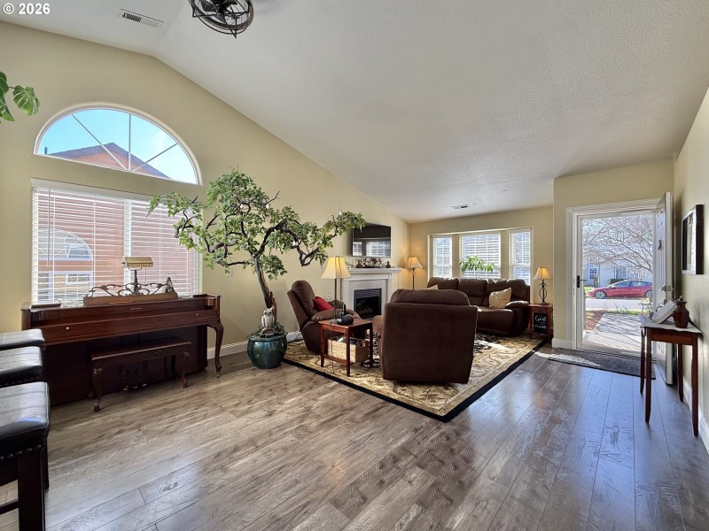 Living Room/Dining Room