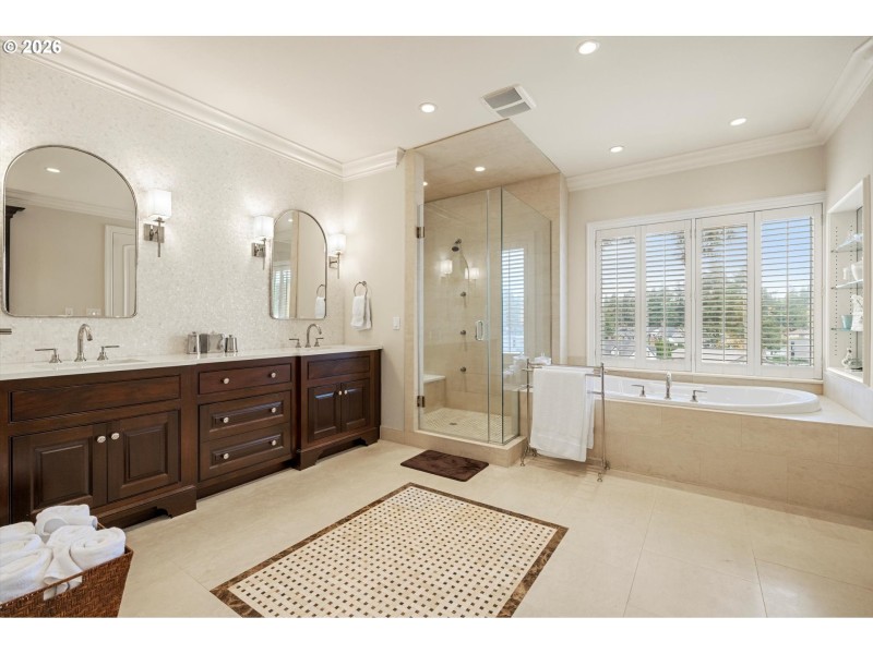 Owner's Suite Bathroom