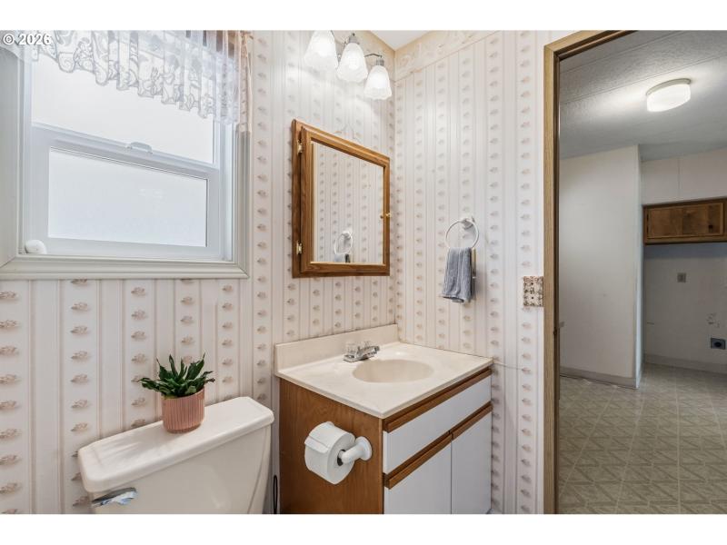 Bathroom, Continental