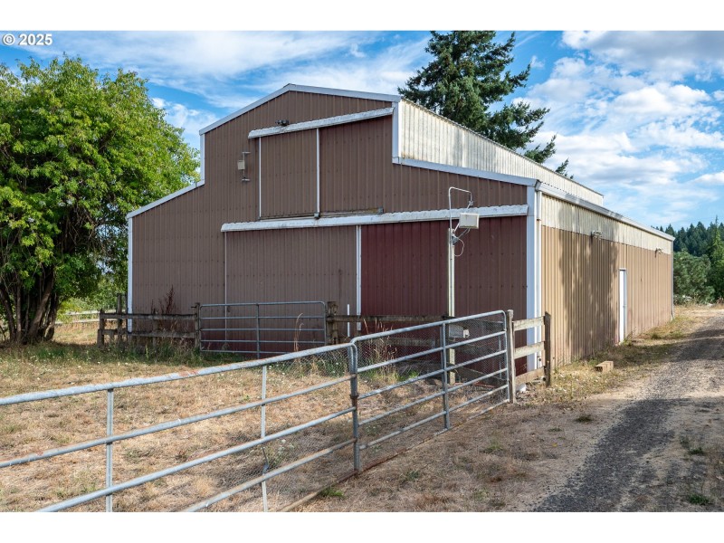Barn