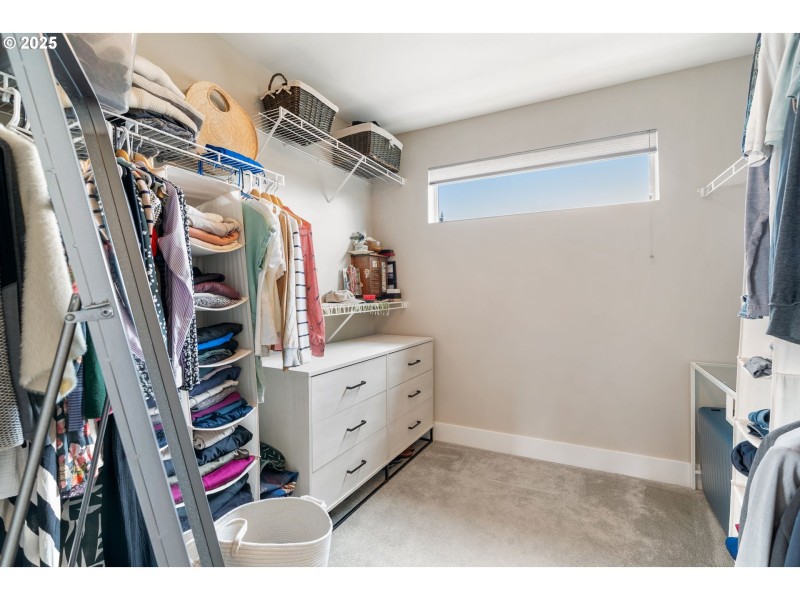 Bedroom, Primary