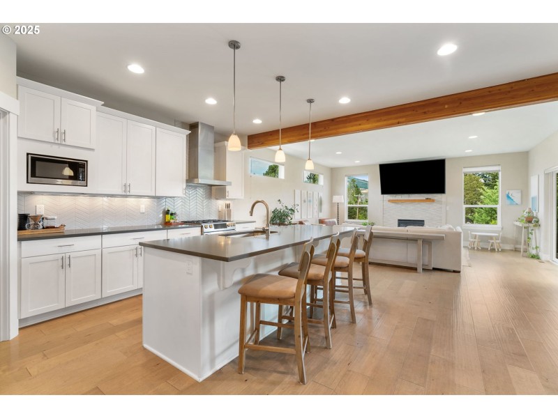 Kitchen/Living Room